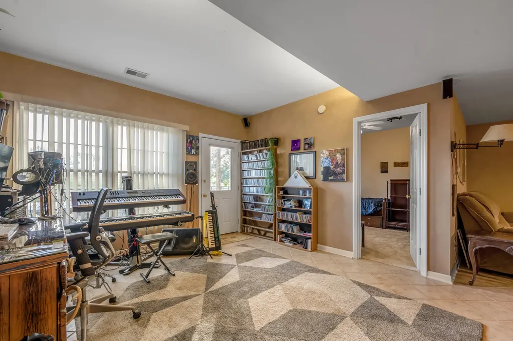 200 Carpenter Pike Versailles KY 40383