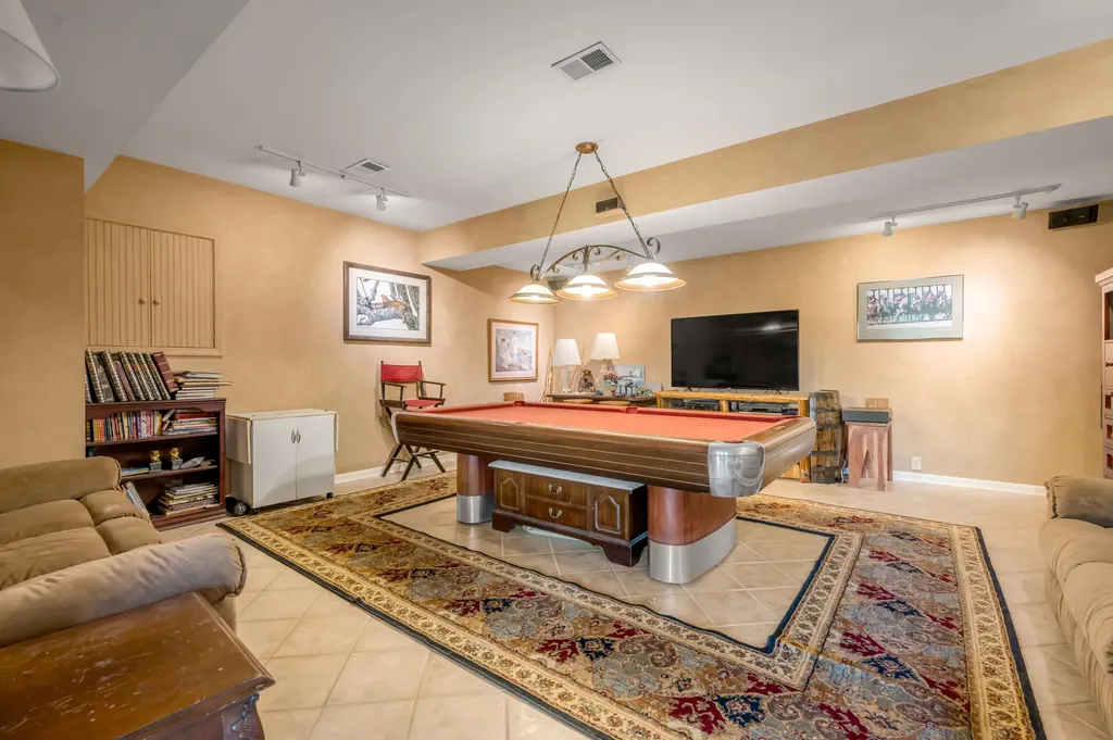 200 Carpenter Pike Versailles KY 40383