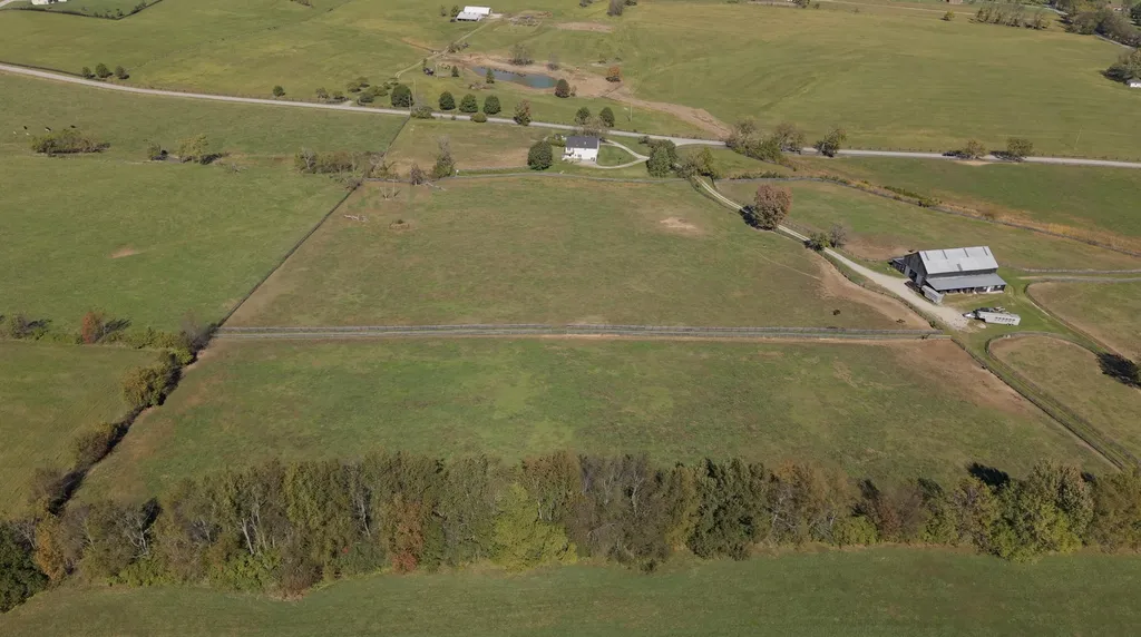 200 Carpenter Pike Versailles KY 40383