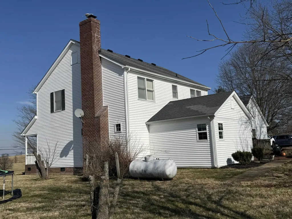 3972 Perryville Road Danville KY 40422