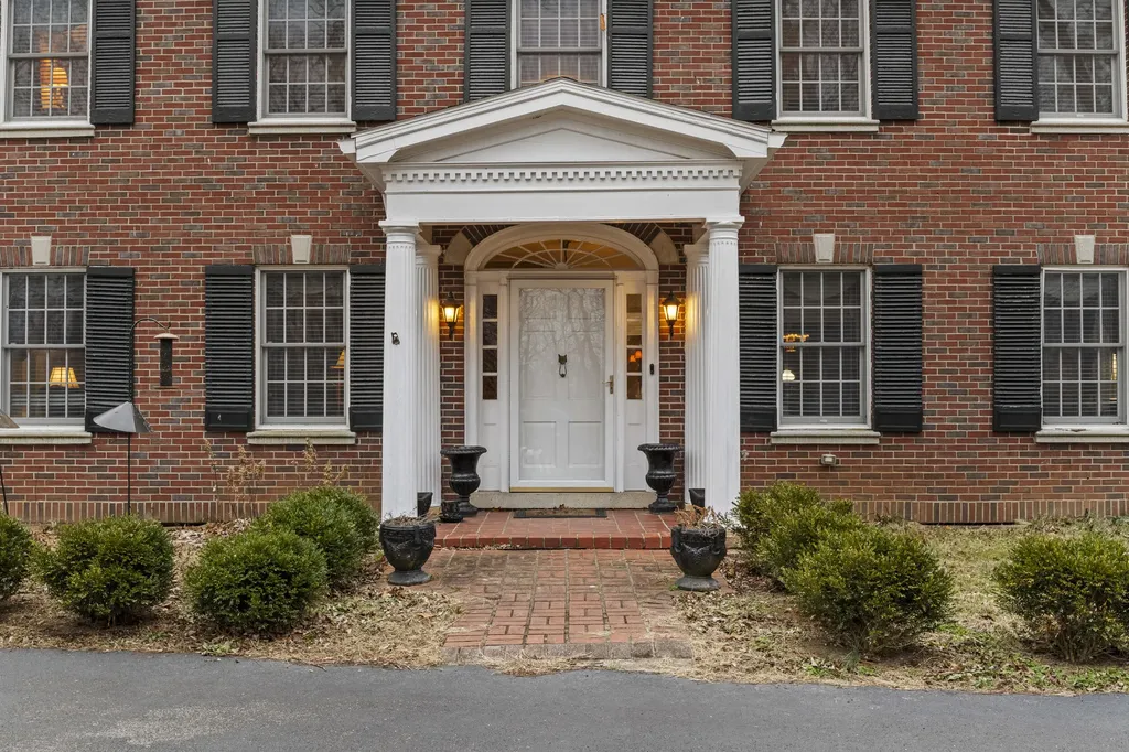 2399 Prewitt Pike Mt Sterling KY 40353