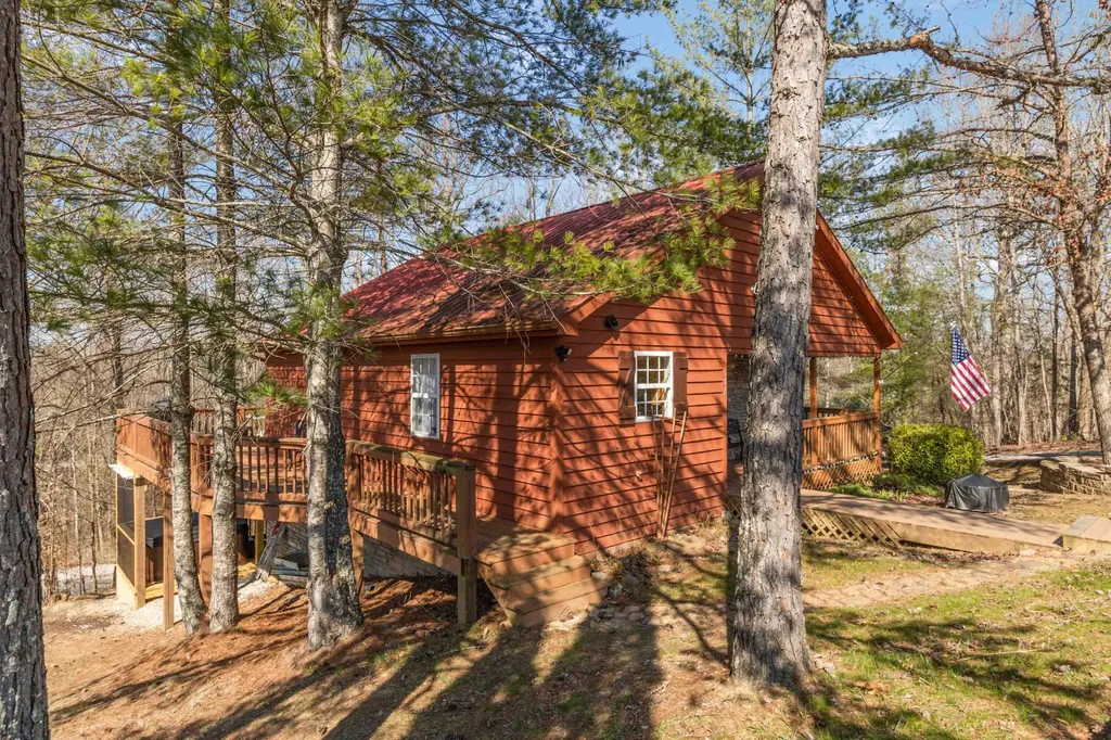 607 Enchanted Forest Way Burnside KY 42519