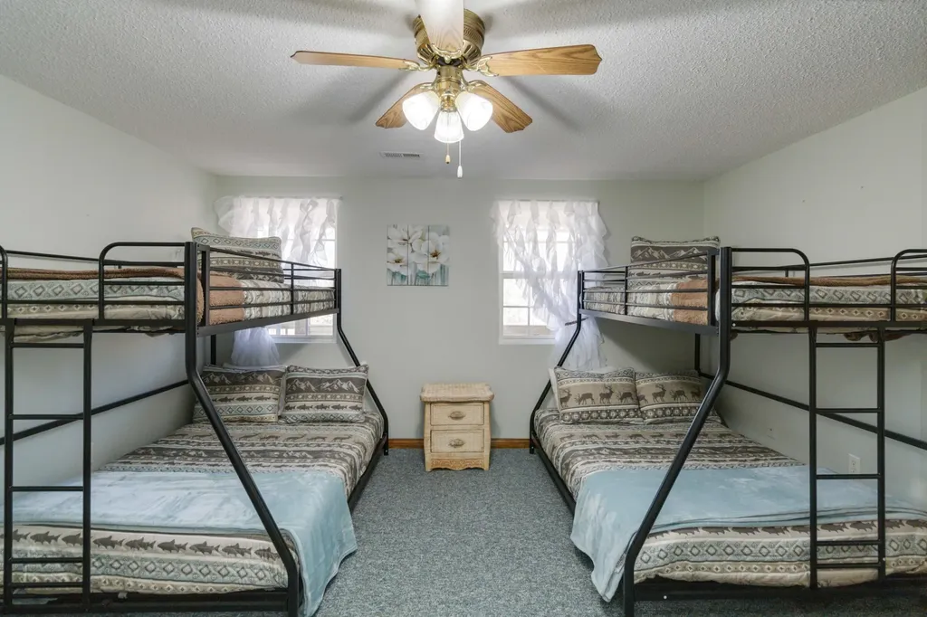607 Enchanted Forest Way Burnside KY 42519