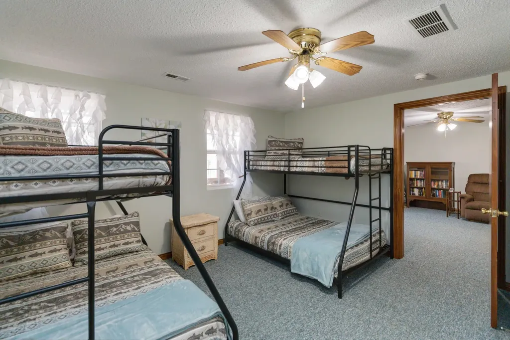 607 Enchanted Forest Way Burnside KY 42519