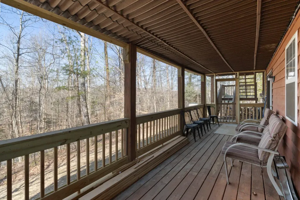 607 Enchanted Forest Way Burnside KY 42519