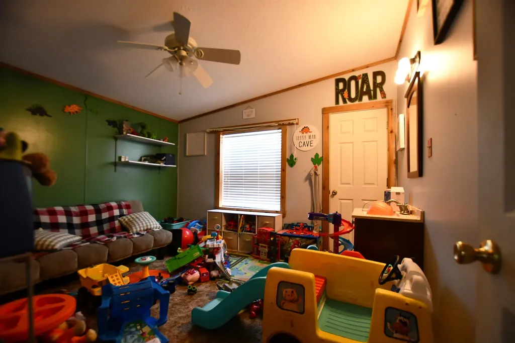 11901 Red Lick Road Irvine KY 40336