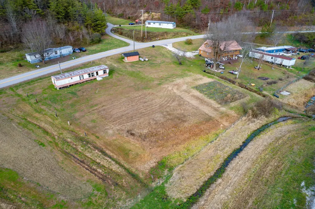 7299 Johnson Fork Salyersville KY 41465