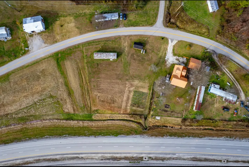 7299 Johnson Fork Salyersville KY 41465