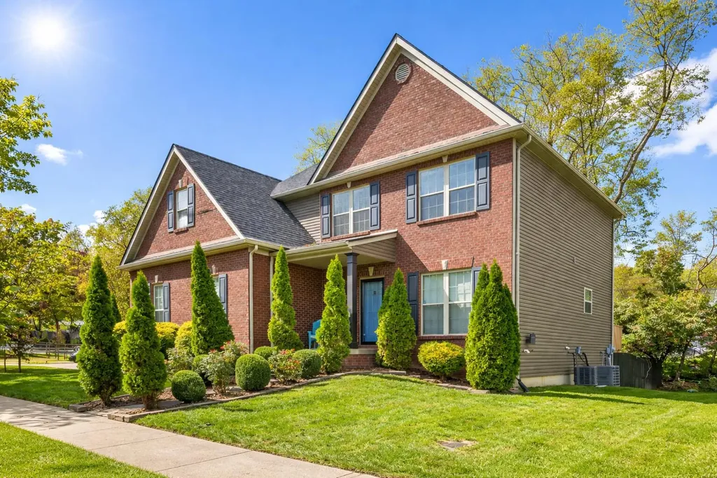 2505 Eastway Drive Lexington KY 40503