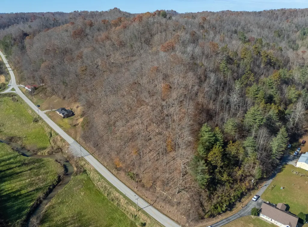 2860 Johnson Fork Salyersville KY 41465