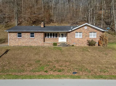 2860 Johnson Fork Salyersville KY 41465