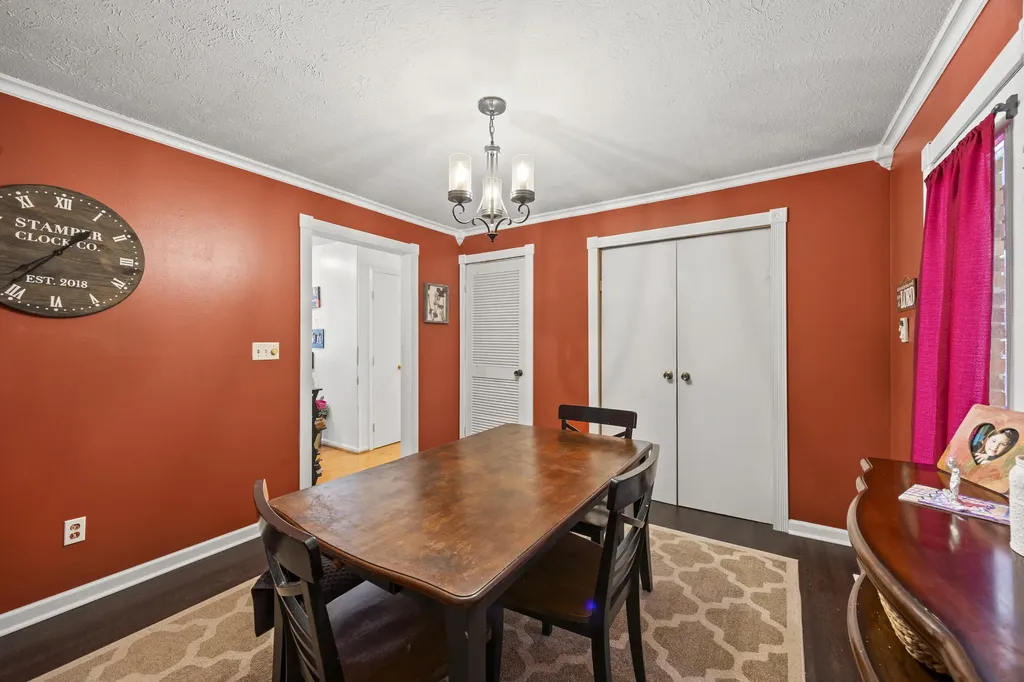 132 Meadowbrook Drive Frankfort KY 40601