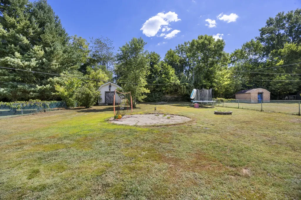132 Meadowbrook Drive Frankfort KY 40601