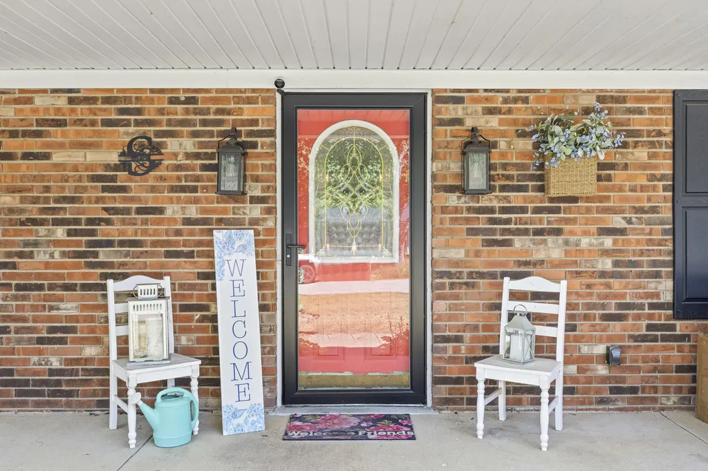 132 Meadowbrook Drive Frankfort KY 40601