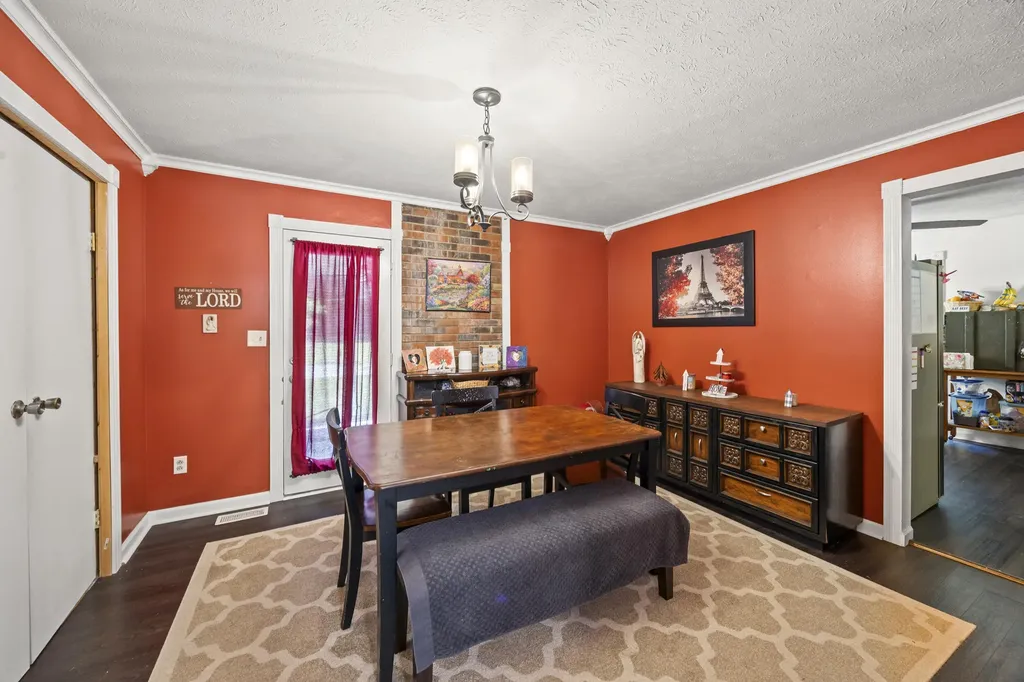 132 Meadowbrook Drive Frankfort KY 40601