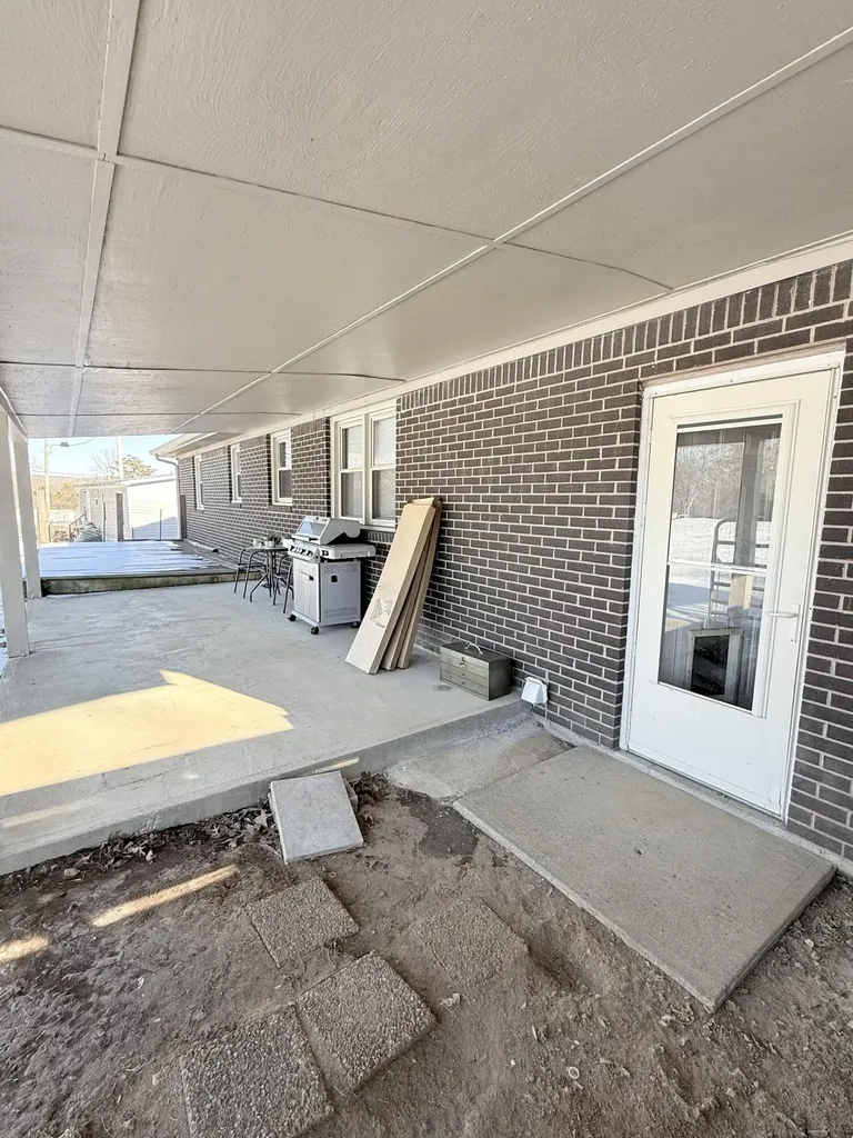 861 Barnett Road Brodhead KY 40409