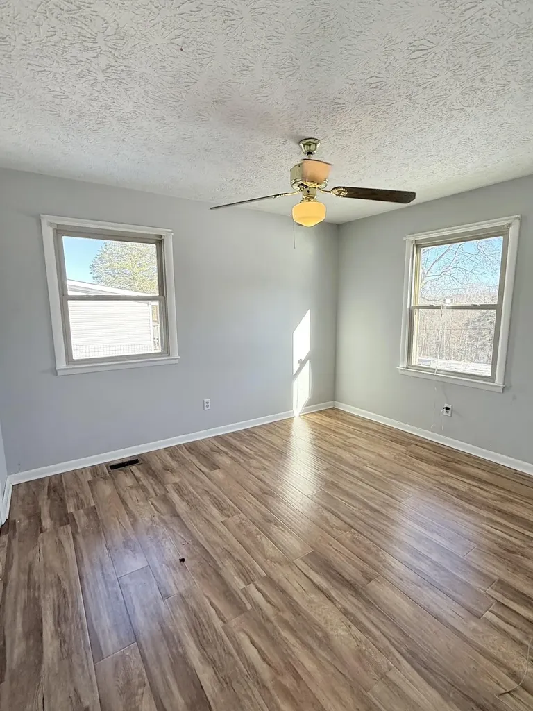 861 Barnett Road Brodhead KY 40409