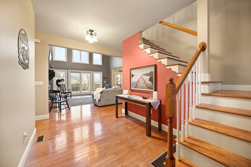 155 W Canterbury Bronston KY 42518