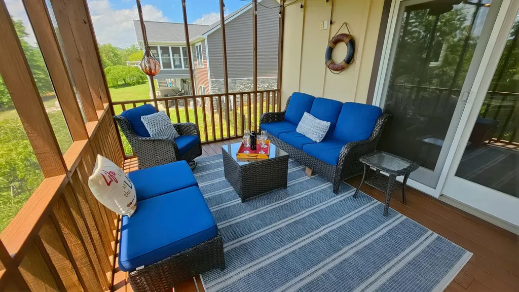 155 W Canterbury Bronston KY 42518