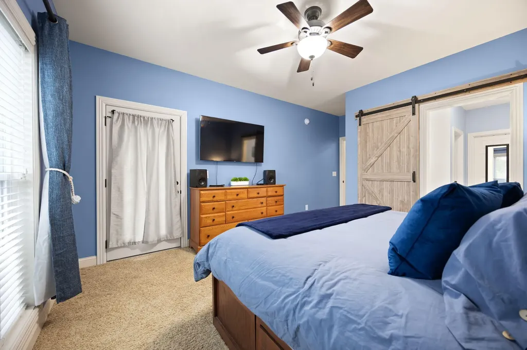 155 W Canterbury Bronston KY 42518