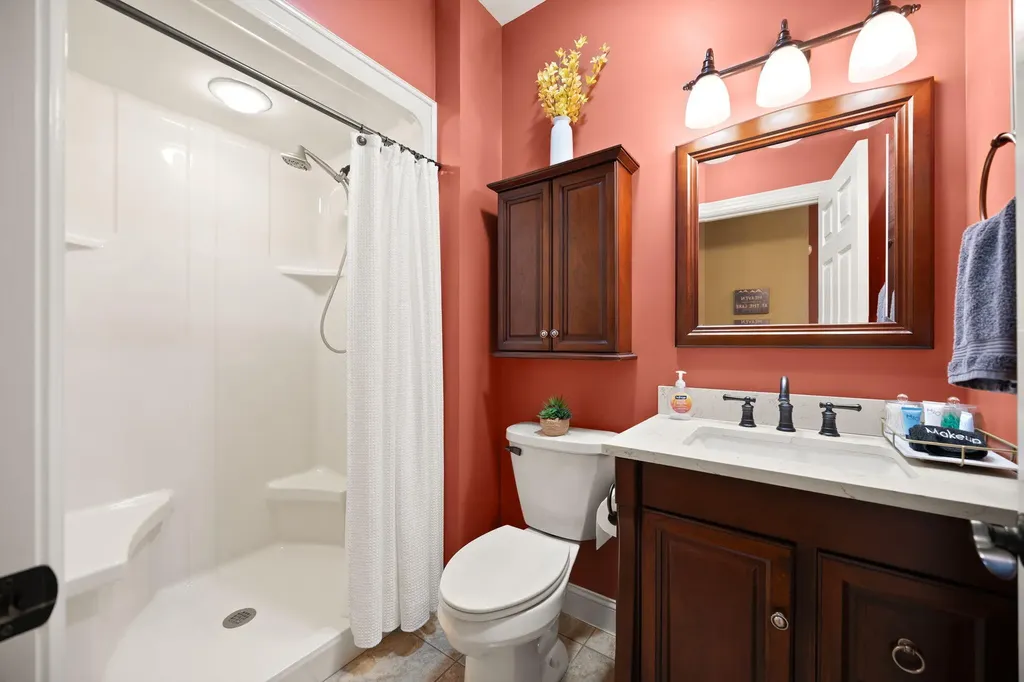 155 W Canterbury Bronston KY 42518