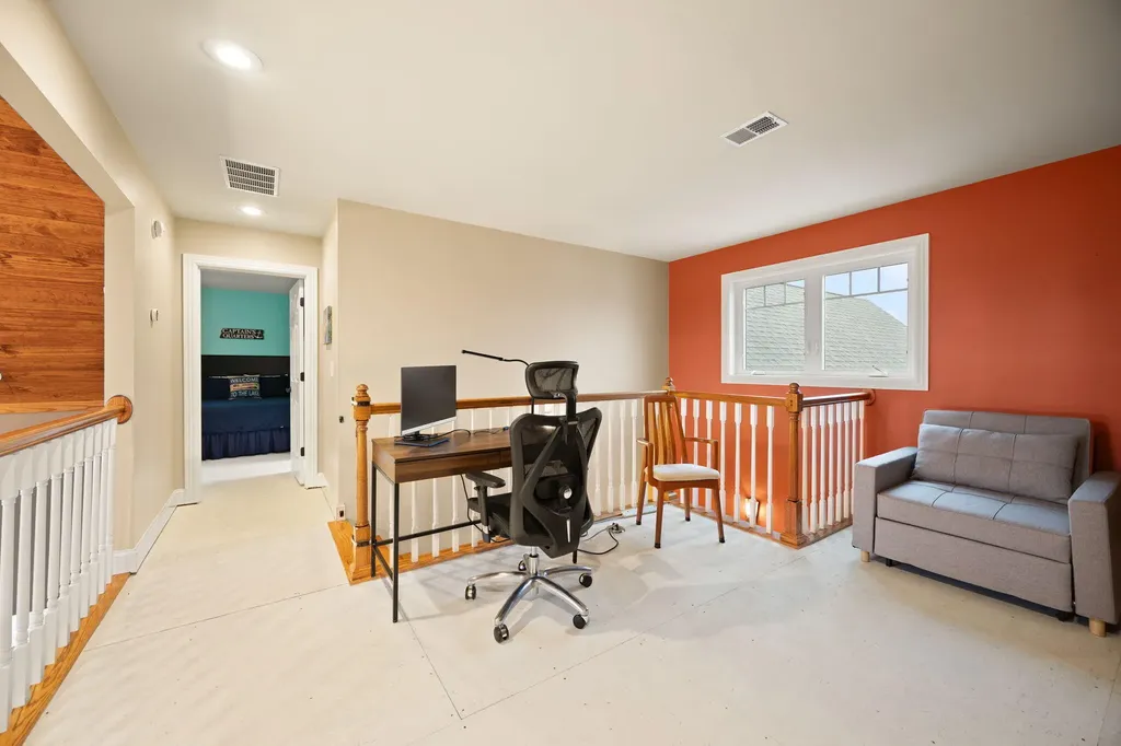 155 W Canterbury Bronston KY 42518