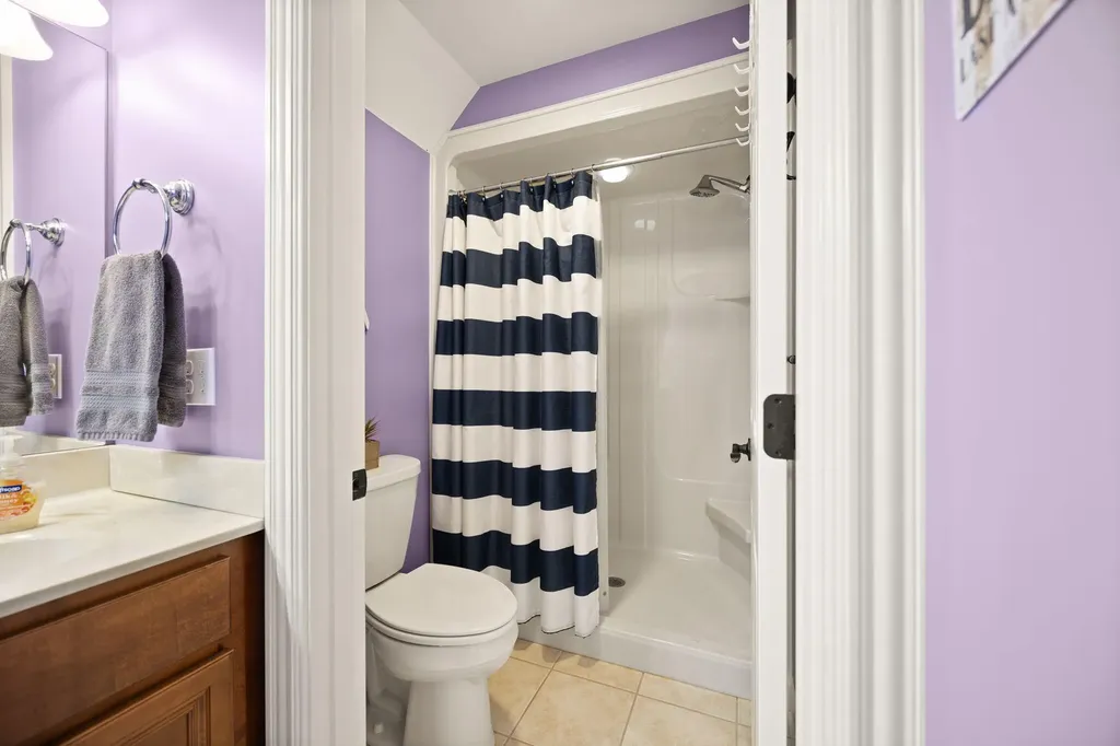 155 W Canterbury Bronston KY 42518