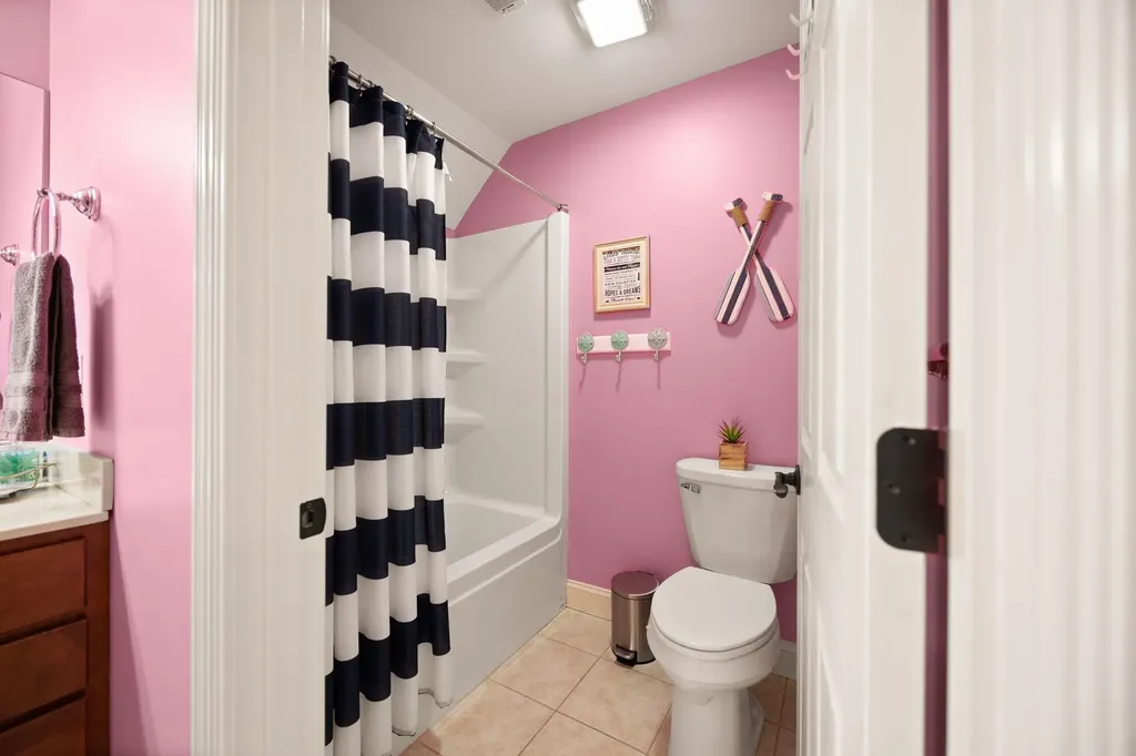 155 W Canterbury Bronston KY 42518