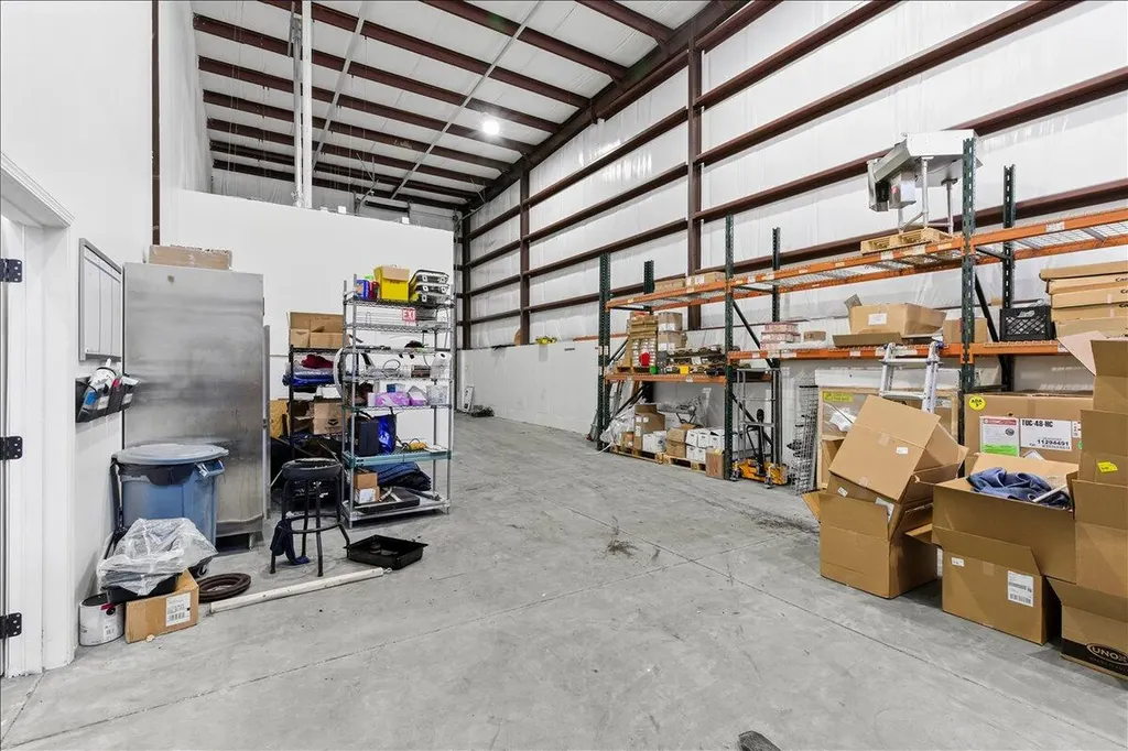 858 W Main Street Lexington KY 40508