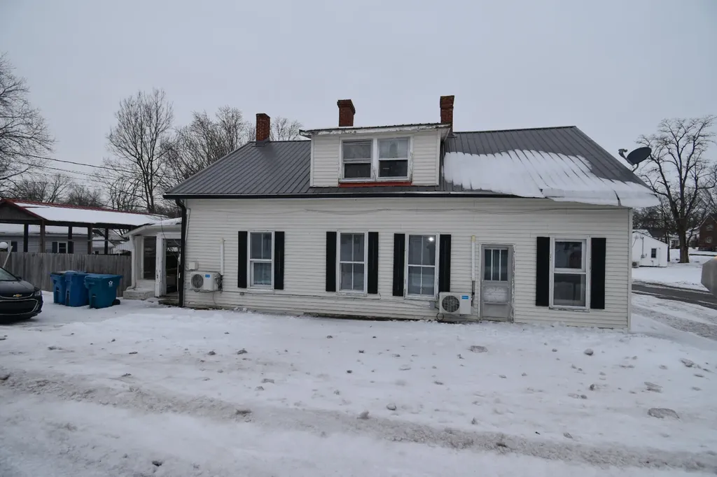 436 N Greenville Street Harrodsburg KY 40330