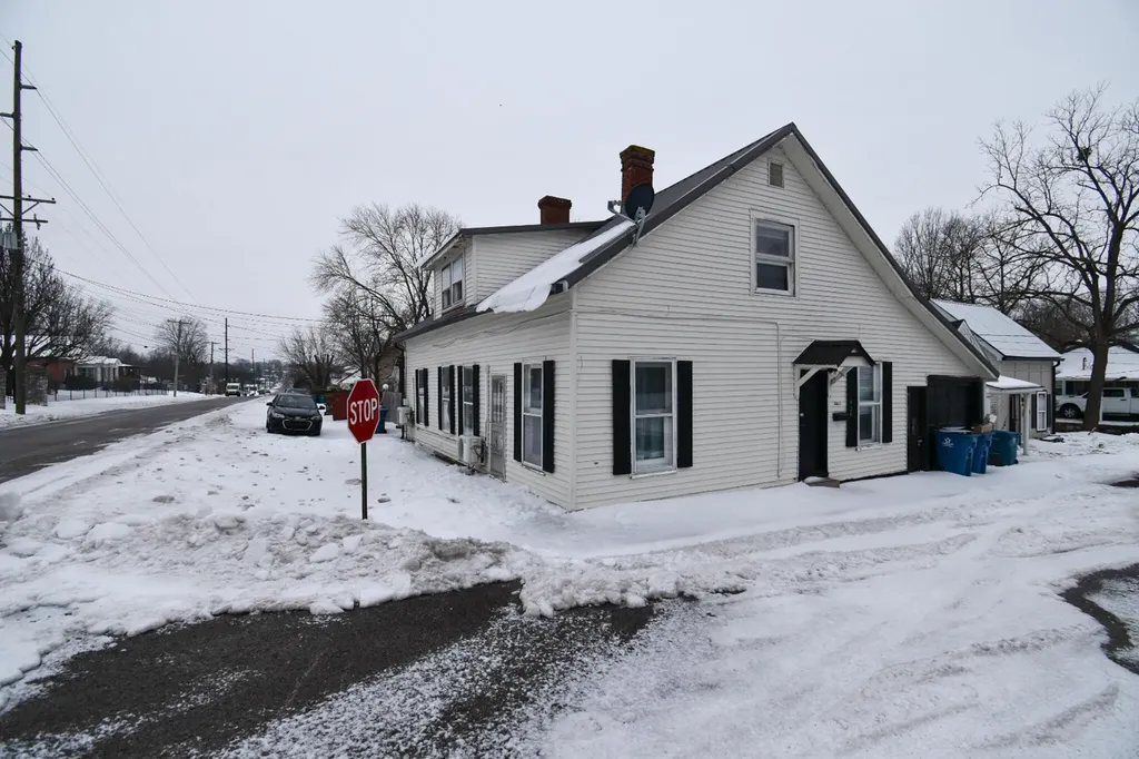436 N Greenville Street Harrodsburg KY 40330
