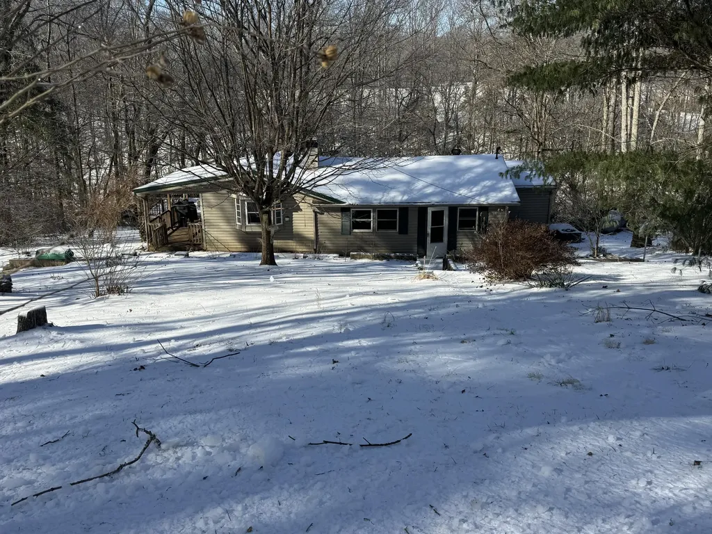 754 W Lone Oak Road Clay City KY 40312
