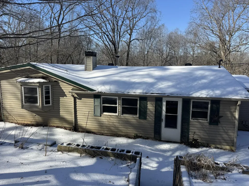 754 W Lone Oak Road Clay City KY 40312
