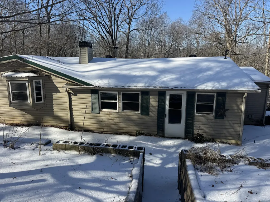 754 W Lone Oak Road Clay City KY 40312