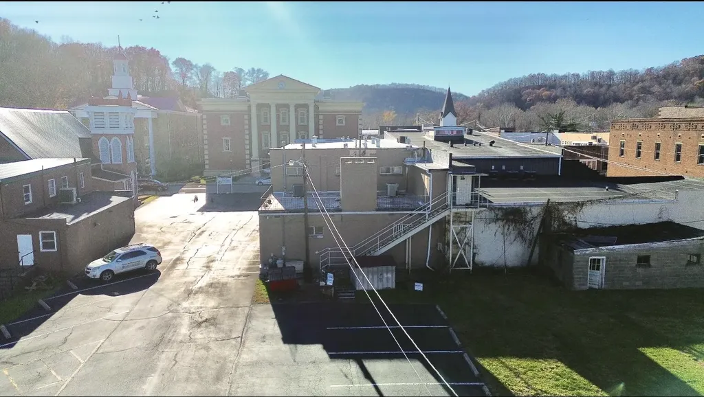 89 Second Street Vanceburg KY 41179