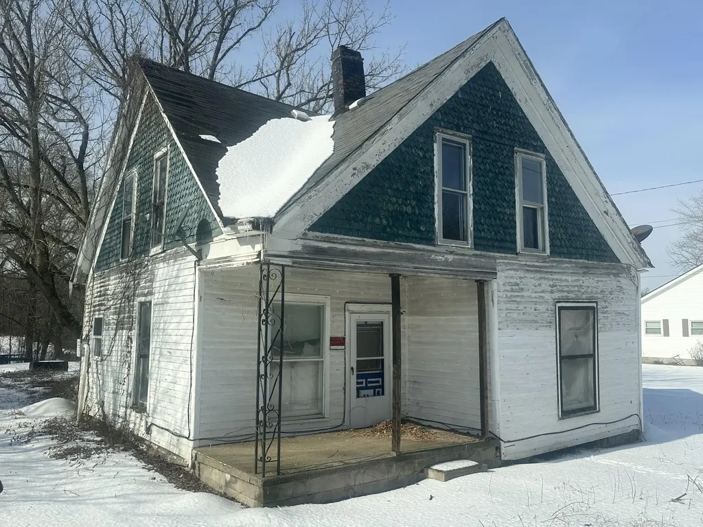 9151 Us-60 Salt Lick KY 40371