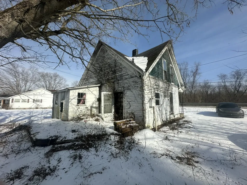 9151 Us-60 Salt Lick KY 40371