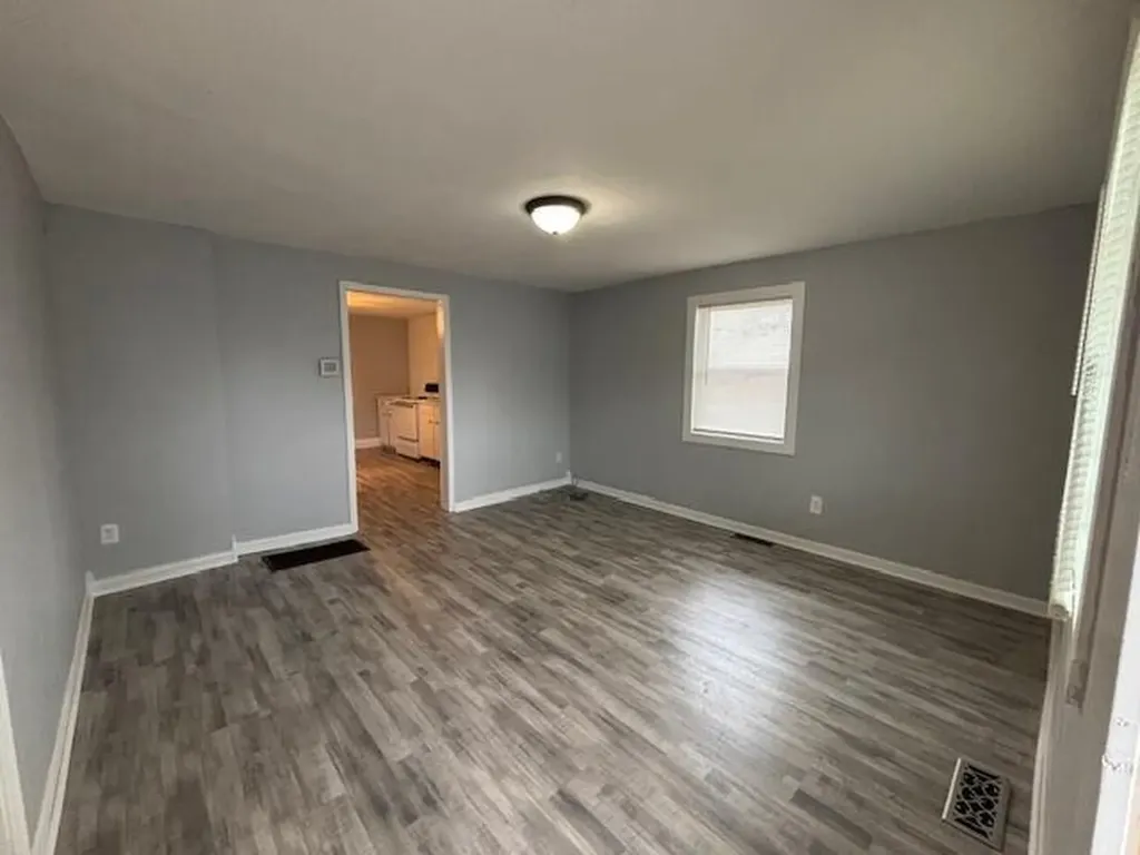 879 Ky-1729 Russell Springs KY 42642