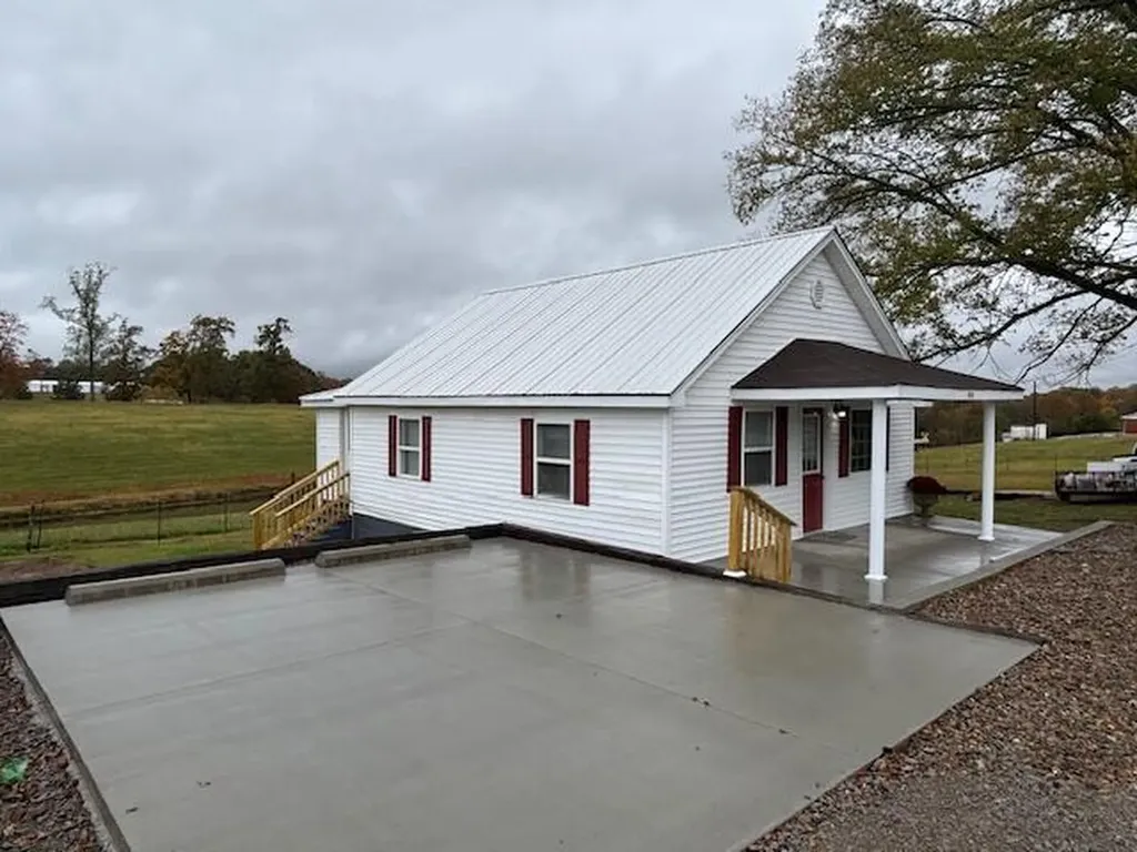 879 Ky-1729 Russell Springs KY 42642
