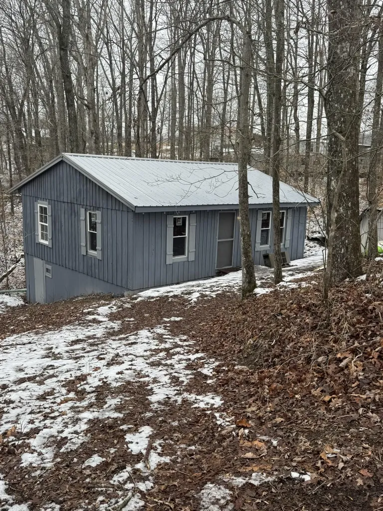 100 Fieldside Drive Nancy KY 42544