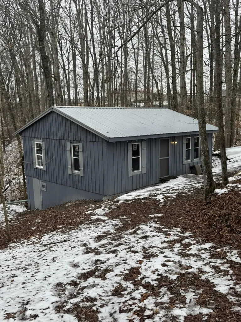 100 Fieldside Drive Nancy KY 42544