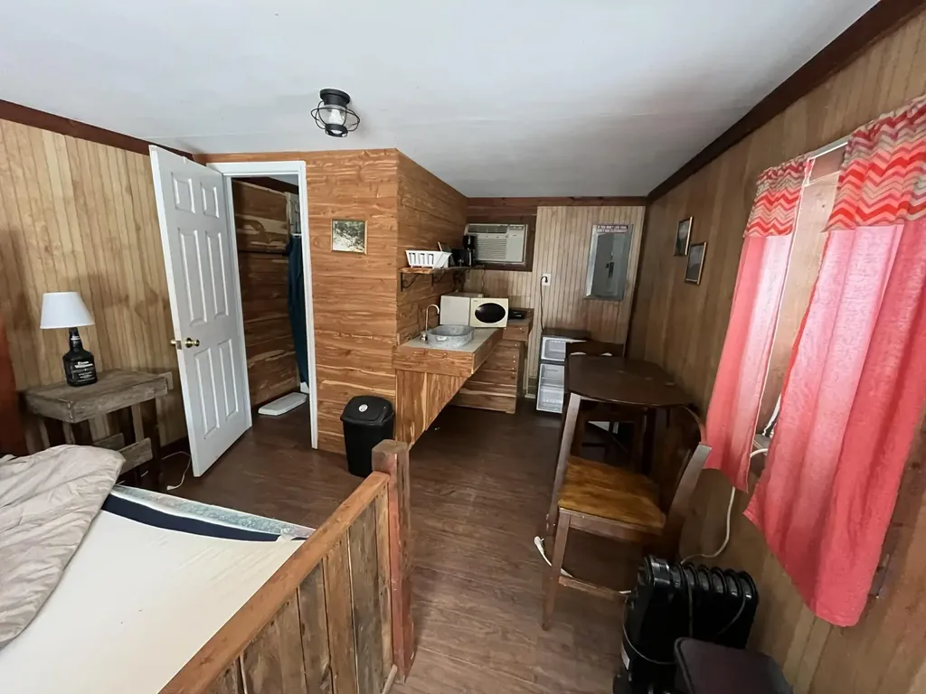 0 Turner Lane Evarts KY 40828