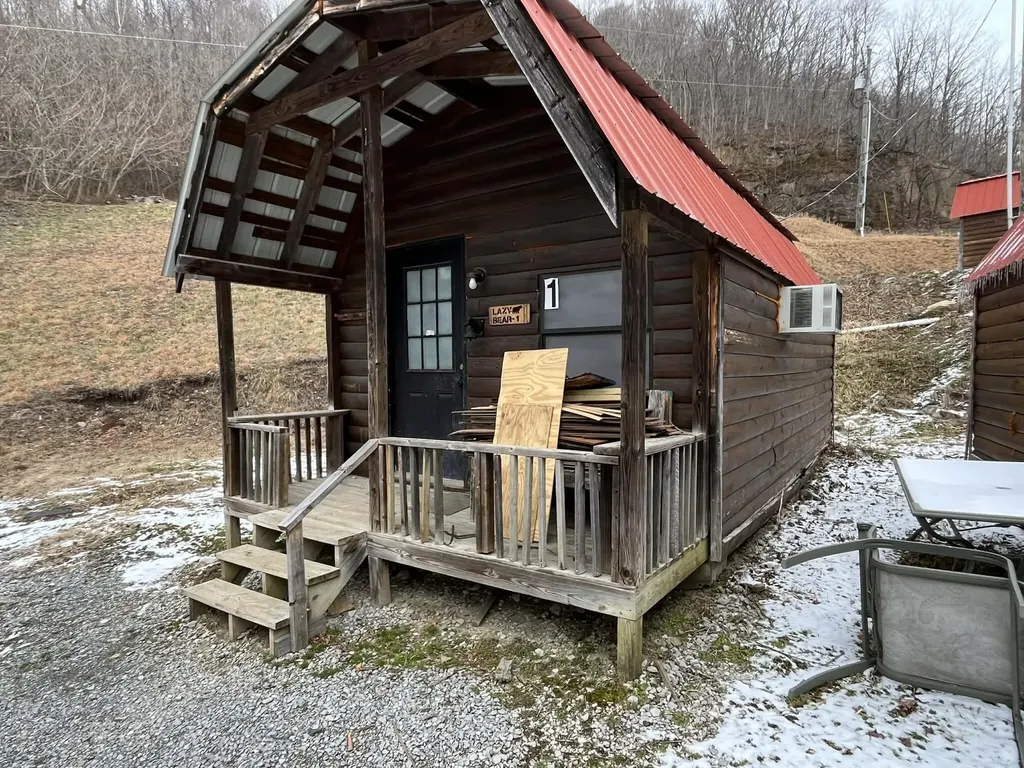 0 Turner Lane Evarts KY 40828