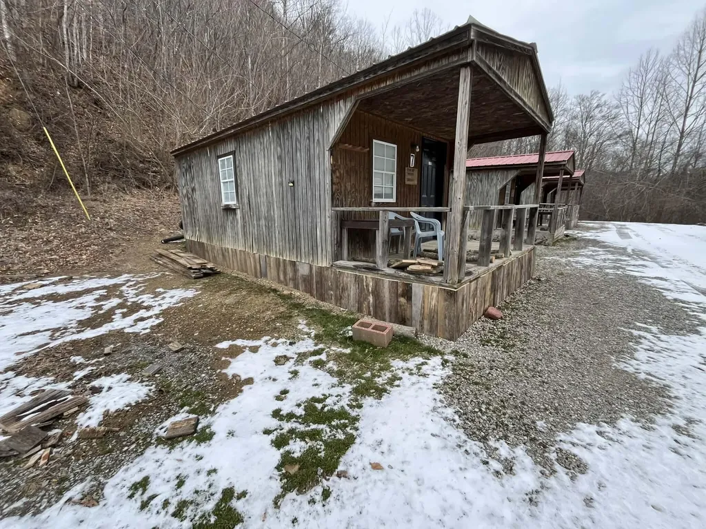 0 Turner Lane Evarts KY 40828