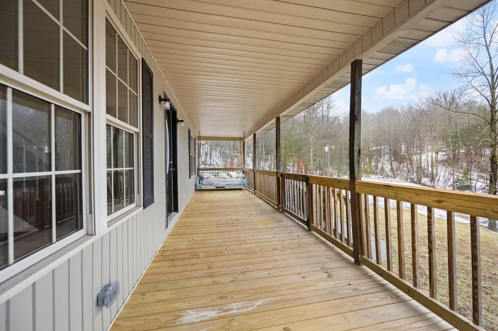 118 Gene Jones Road Stearns KY 42647
