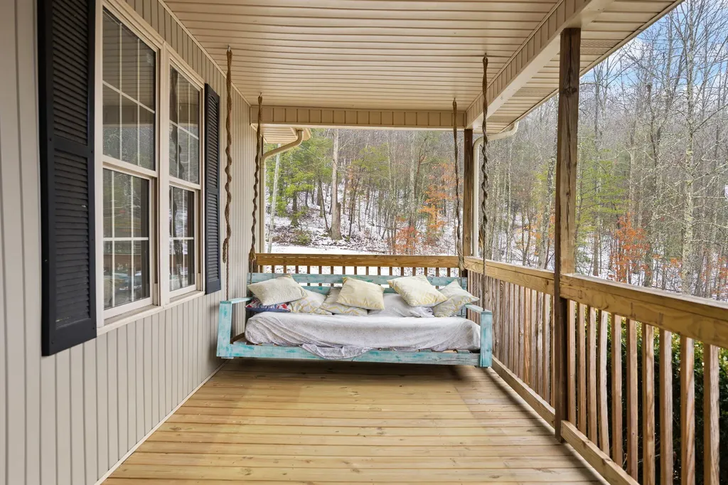118 Gene Jones Road Stearns KY 42647