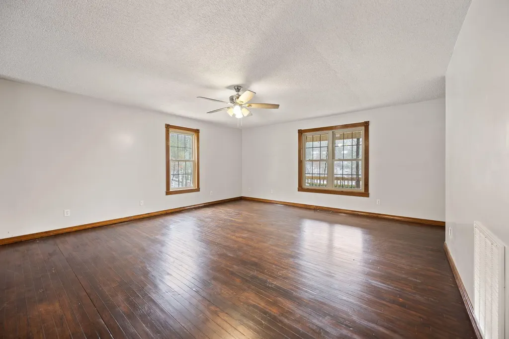 118 Gene Jones Road Stearns KY 42647