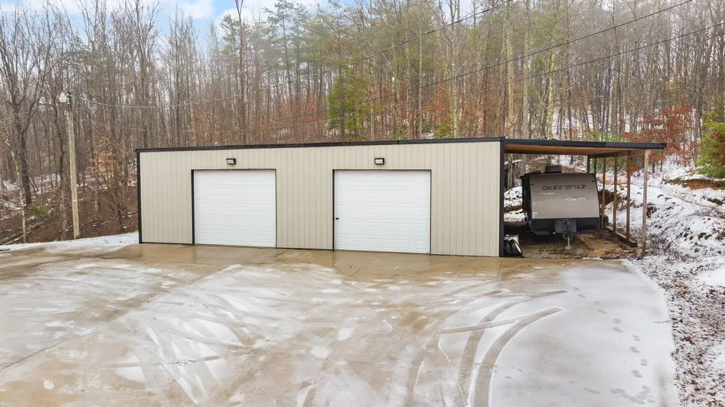 118 Gene Jones Road Stearns KY 42647