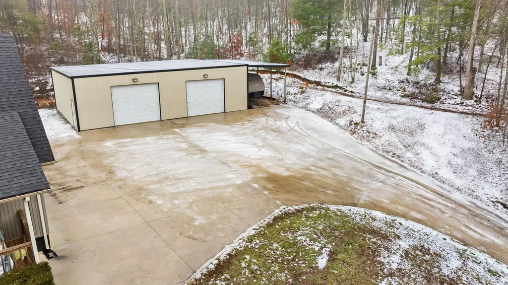 118 Gene Jones Road Stearns KY 42647