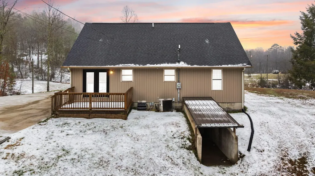 118 Gene Jones Road Stearns KY 42647